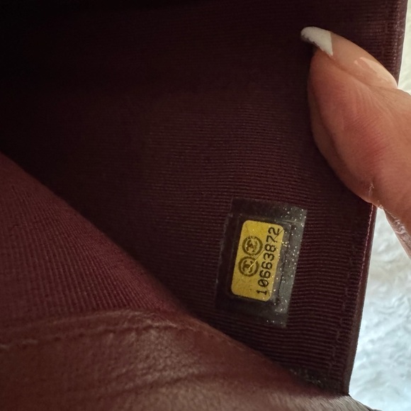 Authentic CHANEL Matelasse wallet on chain crossbody bag - Picture 14 of 15